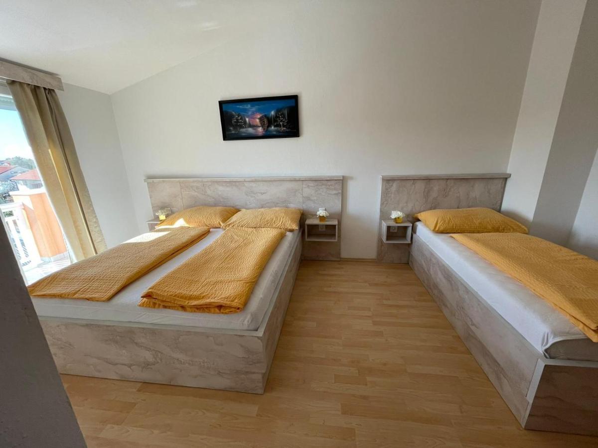 Villa Nikolina 메덜린 외부 사진